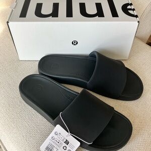 NWT Lululemon Restfeel Slide Sandals